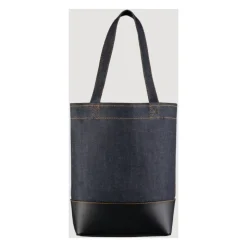 Axel Tote