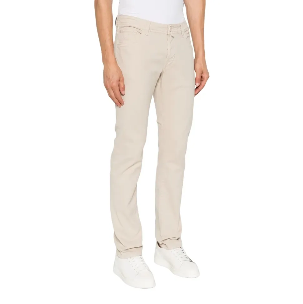 Bobby Chinos