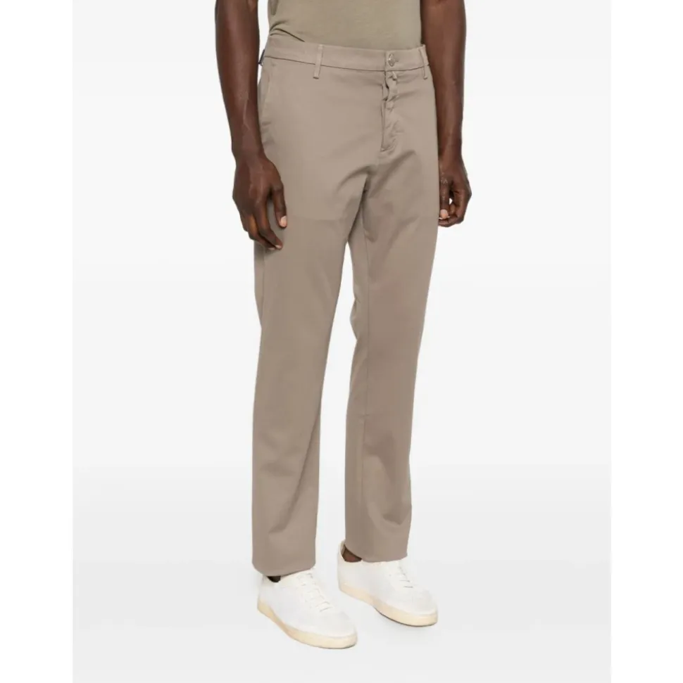 Bobby Slim Chino