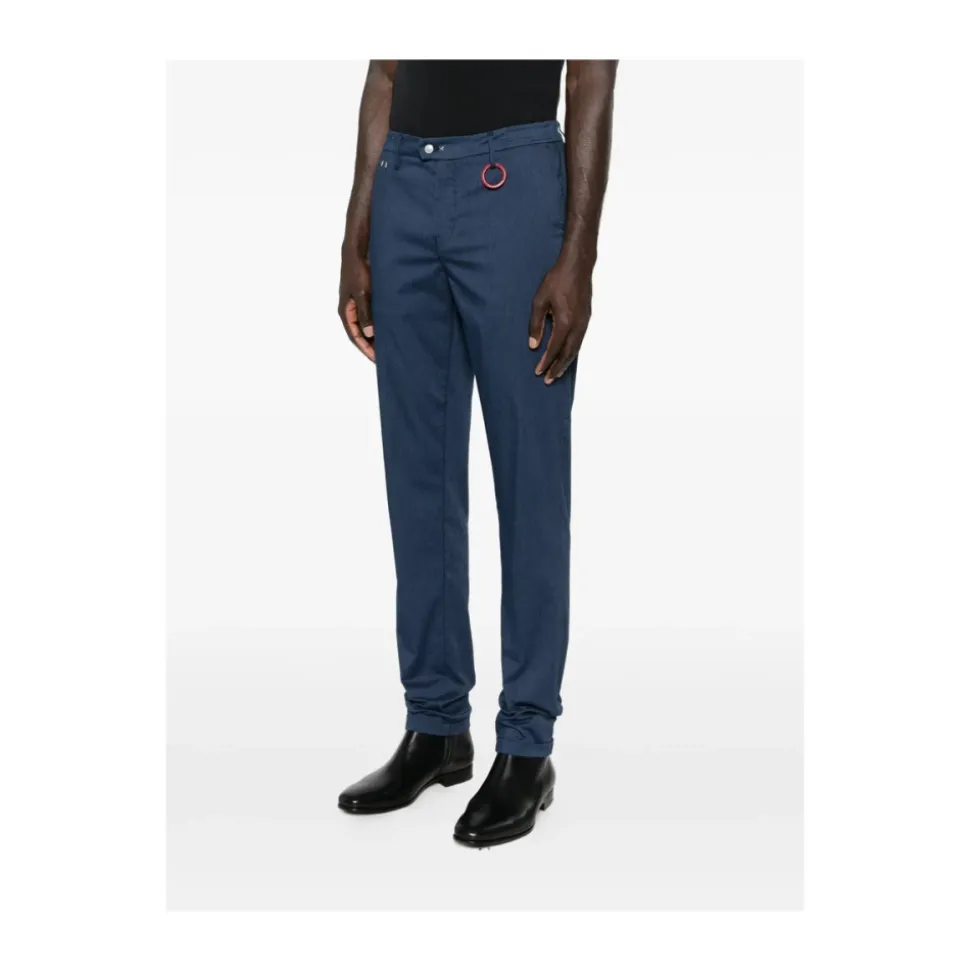 Chinos