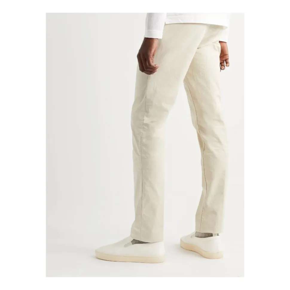Chinos