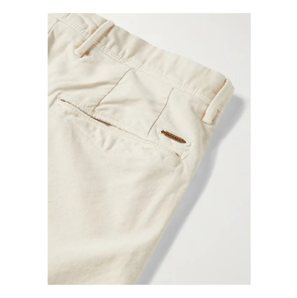 Chinos