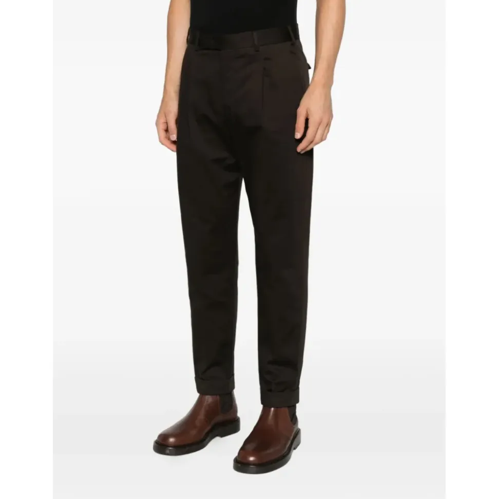 Chinos