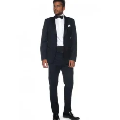 Elegant smoking med runde satengslag