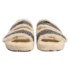 Flate sandaler