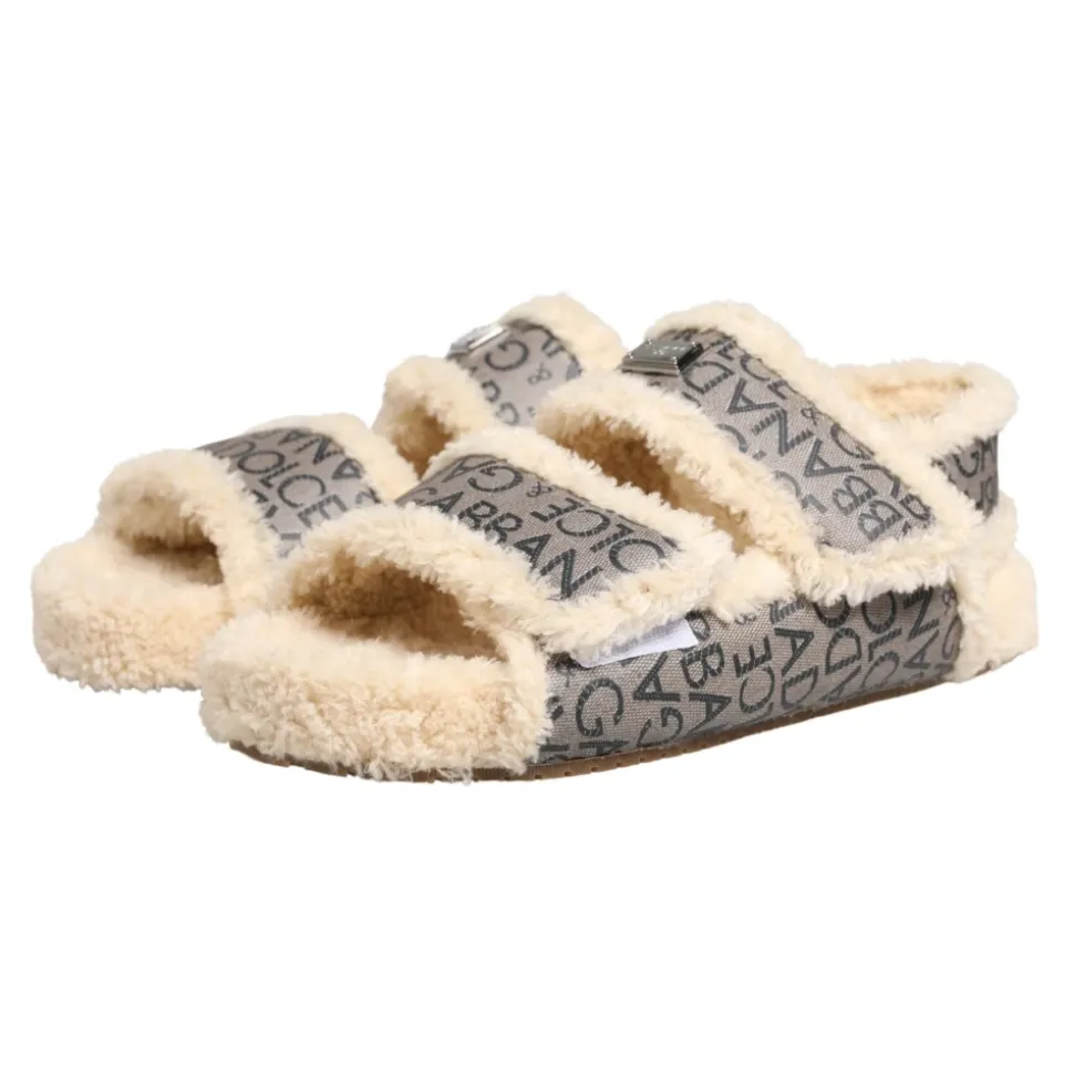 Flats Sandaler