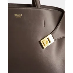Hug Tote Bag