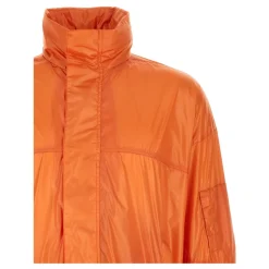 Jakke i skinnende nylon