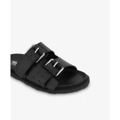 Kalveskinnssandaler