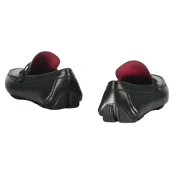 Klassiske skinnloafers med logodetalj