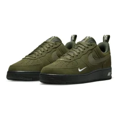 1 Low SE Craft Suede Sneakers