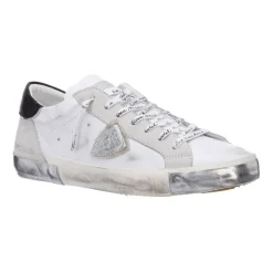 Low Top Sneakers
