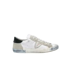 Low Top Sneakers