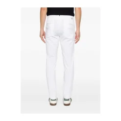 Model 30 Slim Chinos