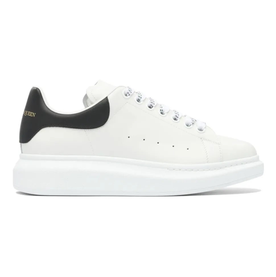 Oversized Sneaker