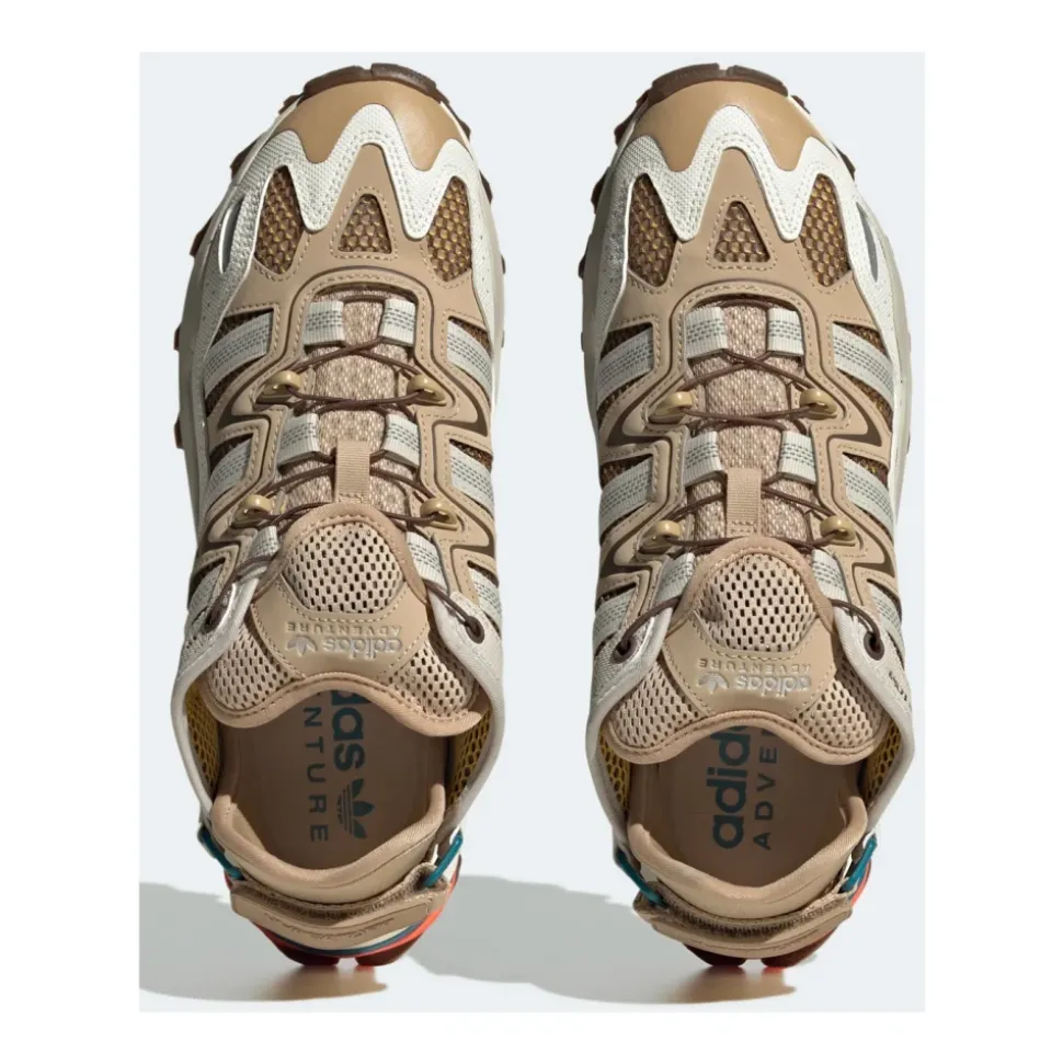 Pustefarger Beige Sneakers
