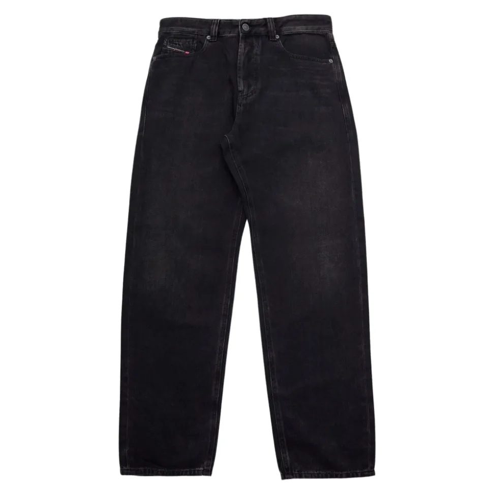 Regular Fit Svarte Jeans 2024