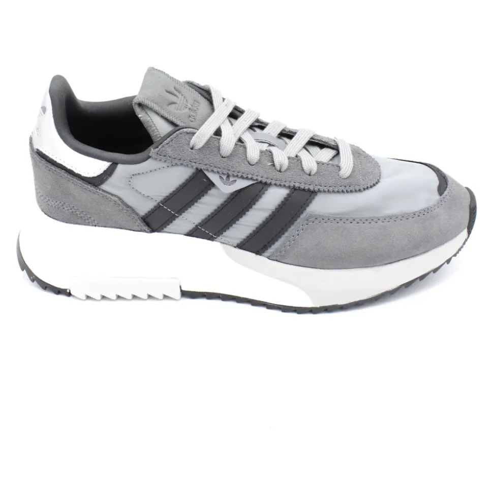 Retrostil Sneakers med Semsket Skinn Innlegg