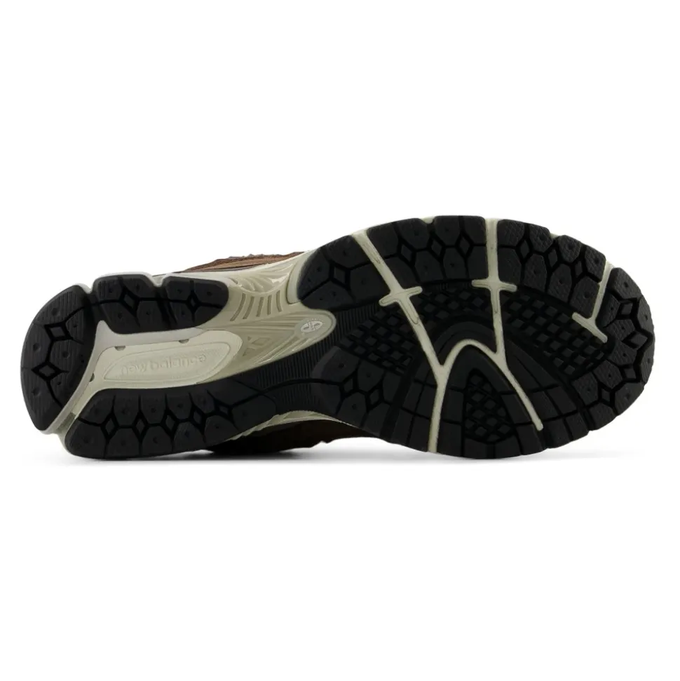 2002R Sneakers