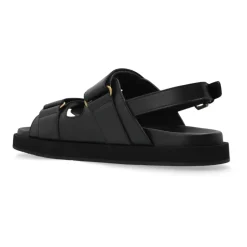 Sandaler i skinn
