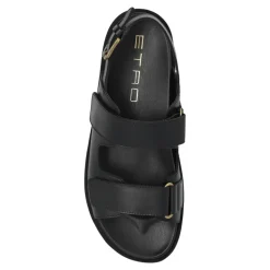 Sandaler i skinn