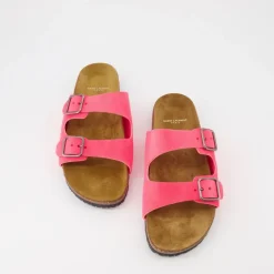 Sandaler i skinn med spennelukning