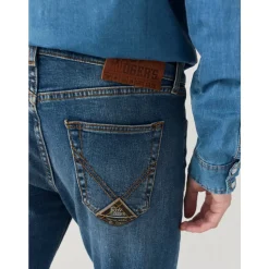517 Slim Jeans