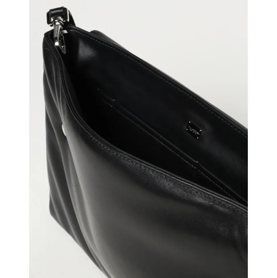 Sort skinnveske-clutch