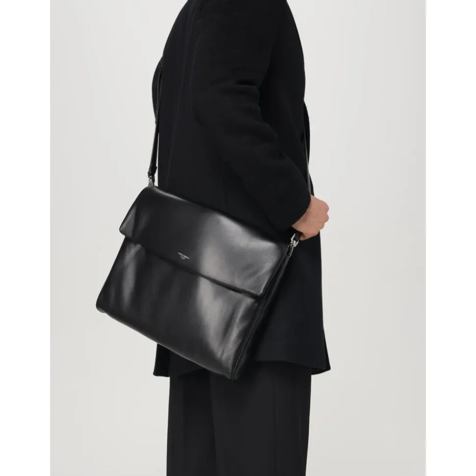 Sort skinnveske-clutch