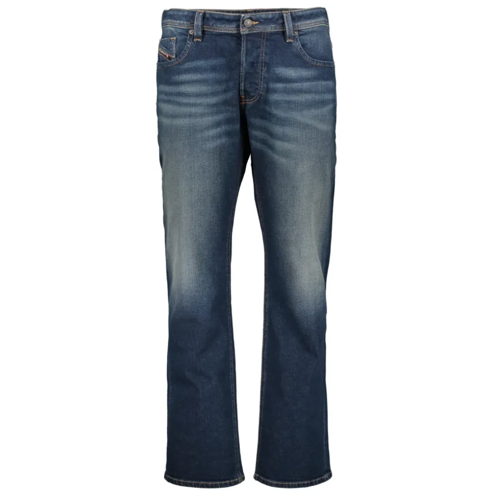 Straight Jeans