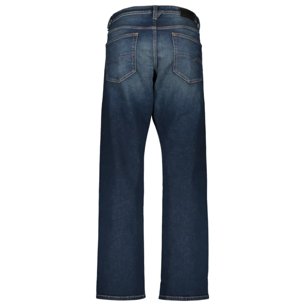 Straight Jeans