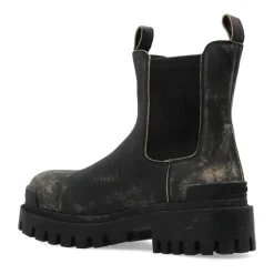 Strike Chelsea Boots