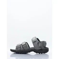 Stroppesandaler med logoapplikasjon