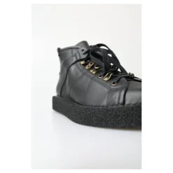 Svarte skinn slip-on ankelstøvler