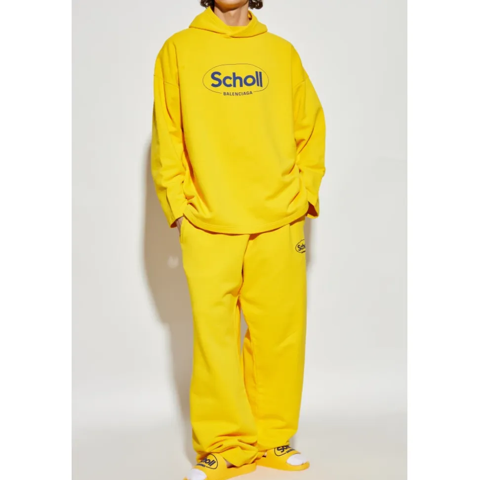 Sweatshirts & Hoodies