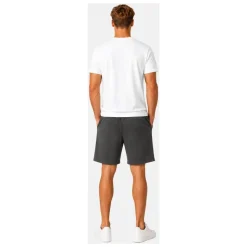 T-skjorte + Shorts