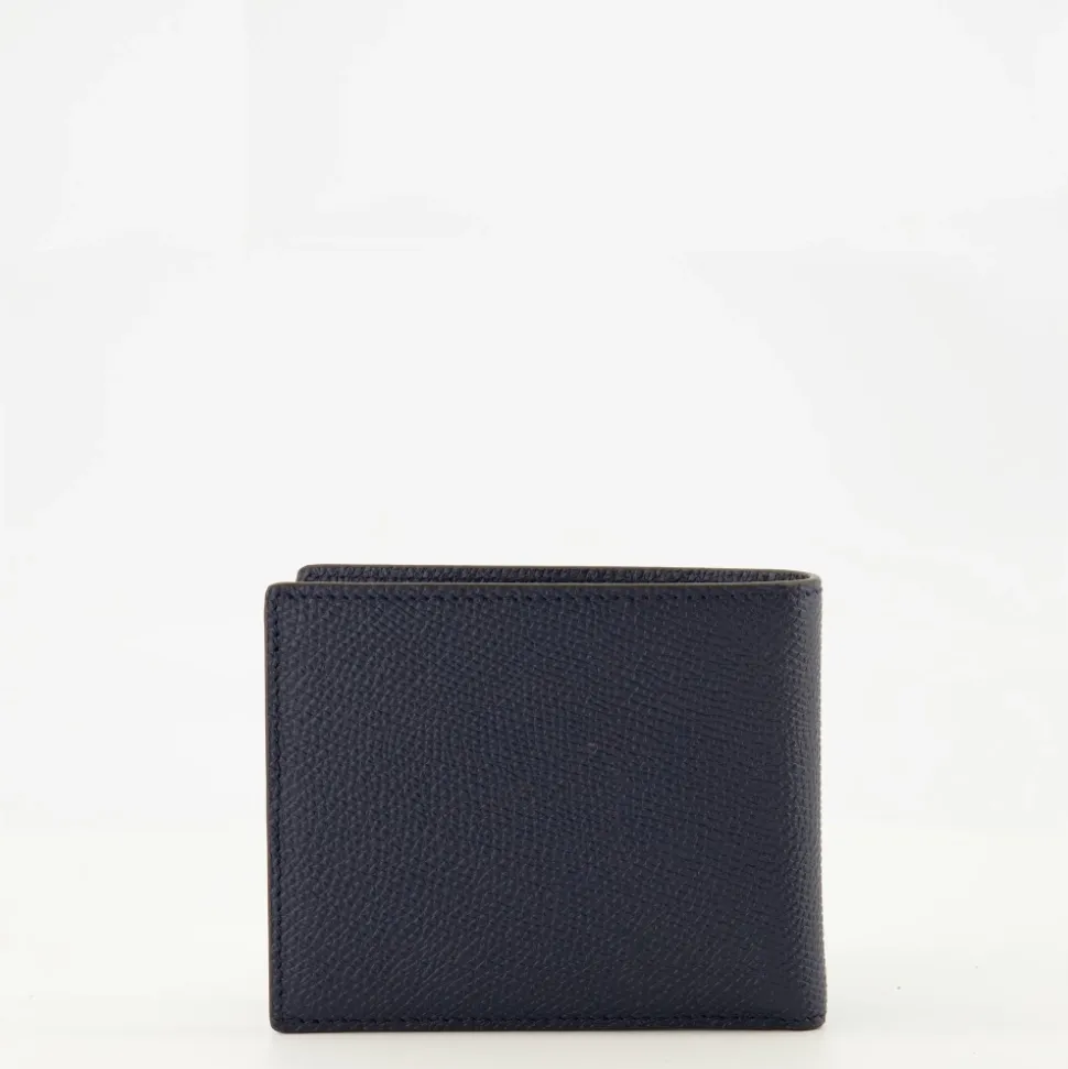 VLogo Signature Grainy Calfskin Wallet