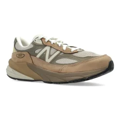 990v6 Sneakers